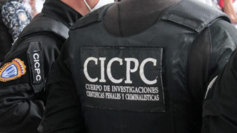 Detenida una mujer