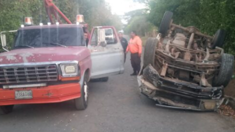 seis jóvenes heridos