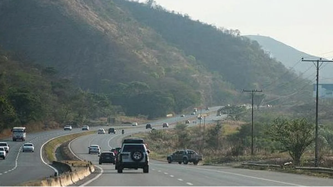 autopista Valencia-Puerto Cabello