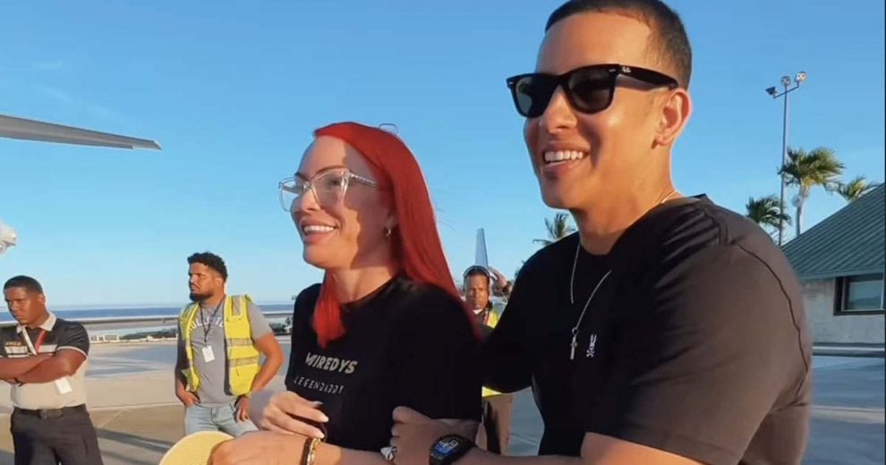 Daddy Yankee junto a su ex esposa