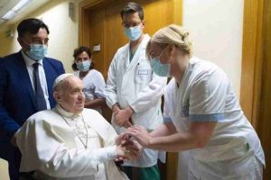 Papa Francisco en el hospital