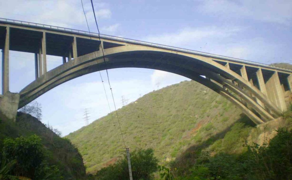 Viaducto Caracas La Guaira