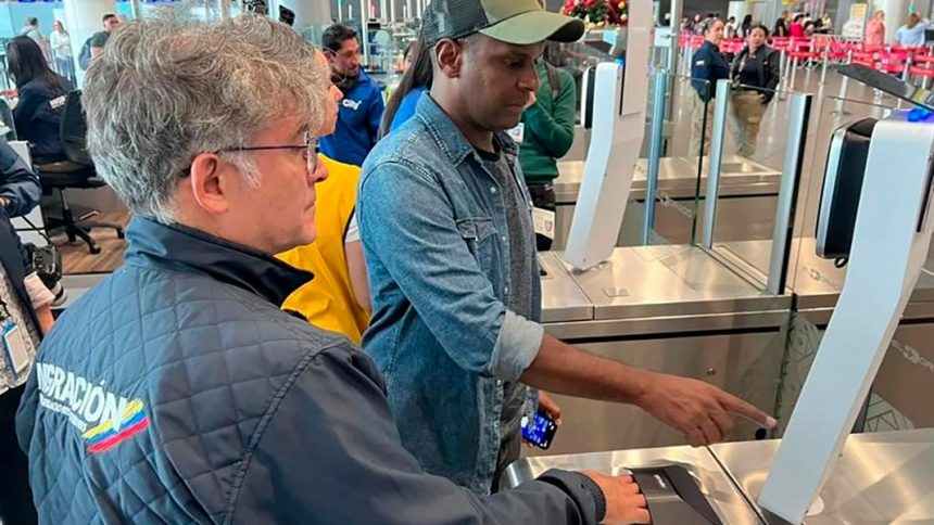 control de aeropuerto en Colombia