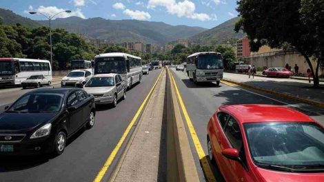image del trafico en baruta caracas venezuela