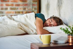 Hombre durmiendo