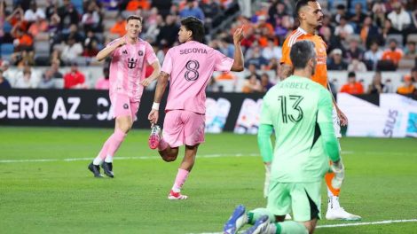 El venezolano celebra dos goles con el Inter de Miami