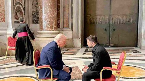 Trump y Zelenski se encuentran en la Basílica de San Pedro
