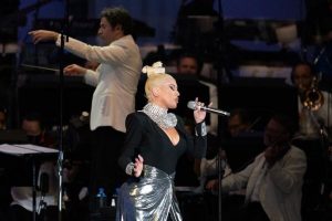 Dudamel y Christina Aguilera