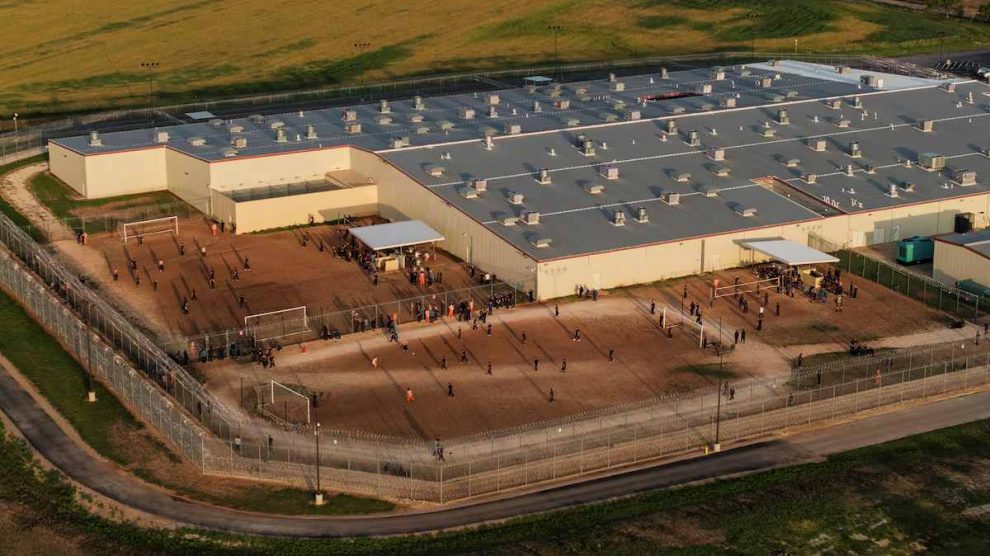El Paso Texas- centro de detención contra migrantes
