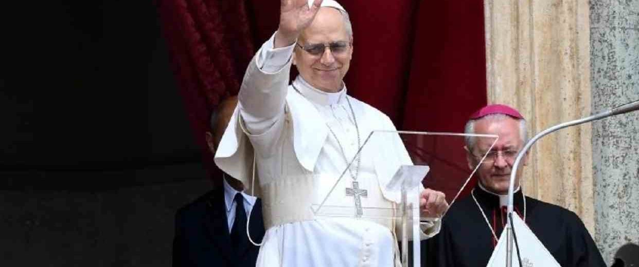 Papa León XIV pide por la paz en su primer Ángelus