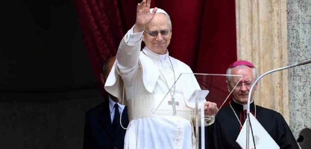 Papa León XIV pide por la paz en su primer Ángelus