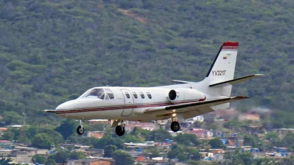 Avión Ejecutivo desaparece cerca de Maiquetía con dos hombres a bordo