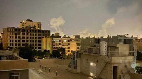 Ataques aéreos contra Irán sacuden Teherán