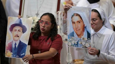 Canonización de José Gregorio Hernández y Carmen Rendiles