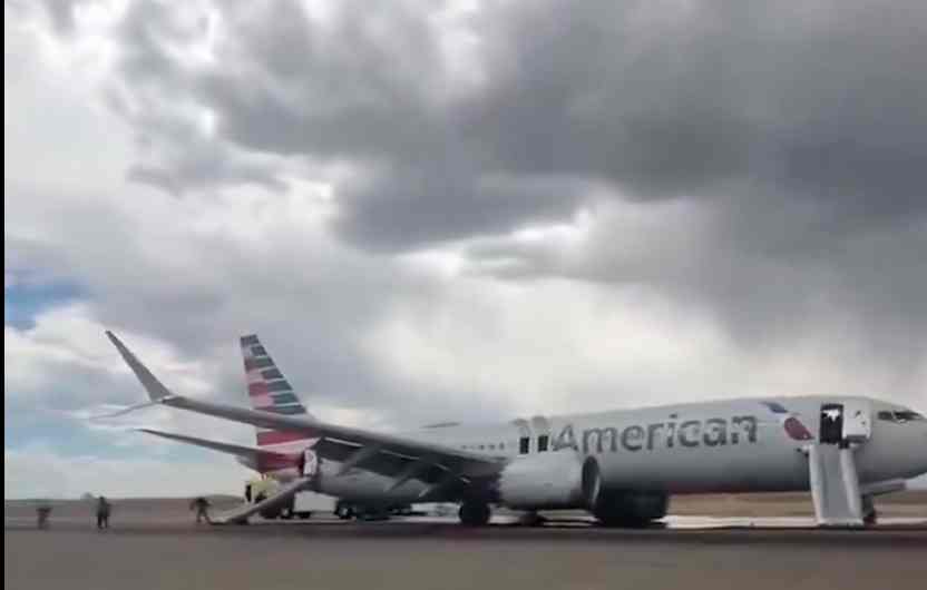 Boeing 737 MAX 8 evacuado en Denver por fallo