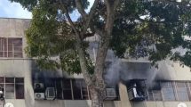 Incendio en fábrica de pastelitos en La Urbina