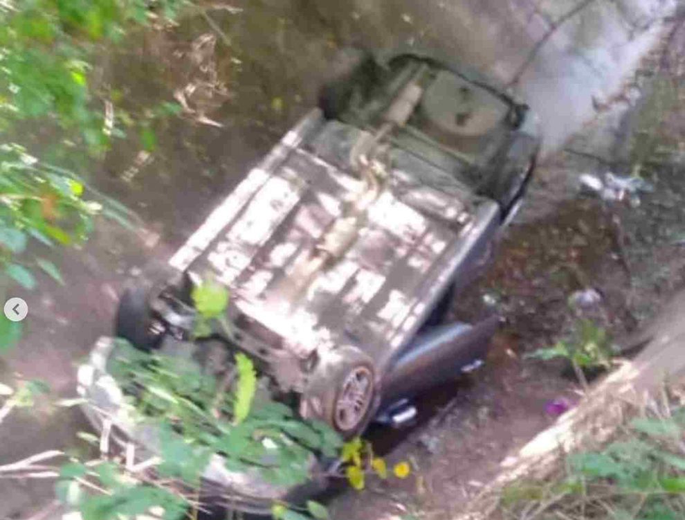 Volcamiento de vehículo en Maracay dejó dos ilesos