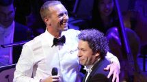 La amistad entre Gustavo Dudamel y Chris Martin