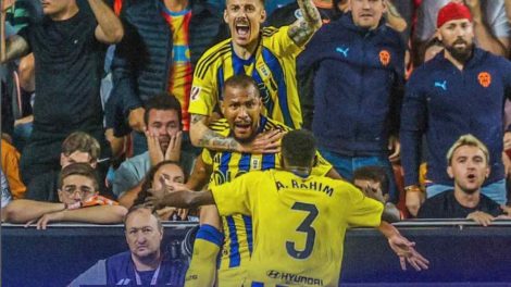 Salomón Rondón firmó la remontada épica del Real Oviedo