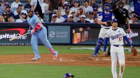 Guerrero Jr. devuelve la confianza a Azulejos en la Serie Mundial