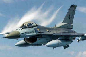 F16 rompe la barrera del sonido