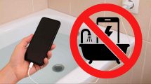 Murió electrocutada por usar el celular en la bañera