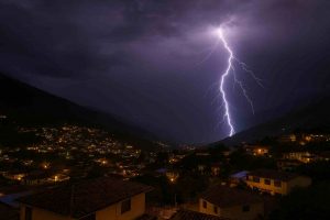 Tormenta eléctrica