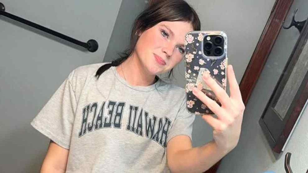 Hermano durmió junto a joven muerta en crucero de Carnival