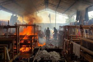 Incendio en una tapicería de Valencia Venezuela