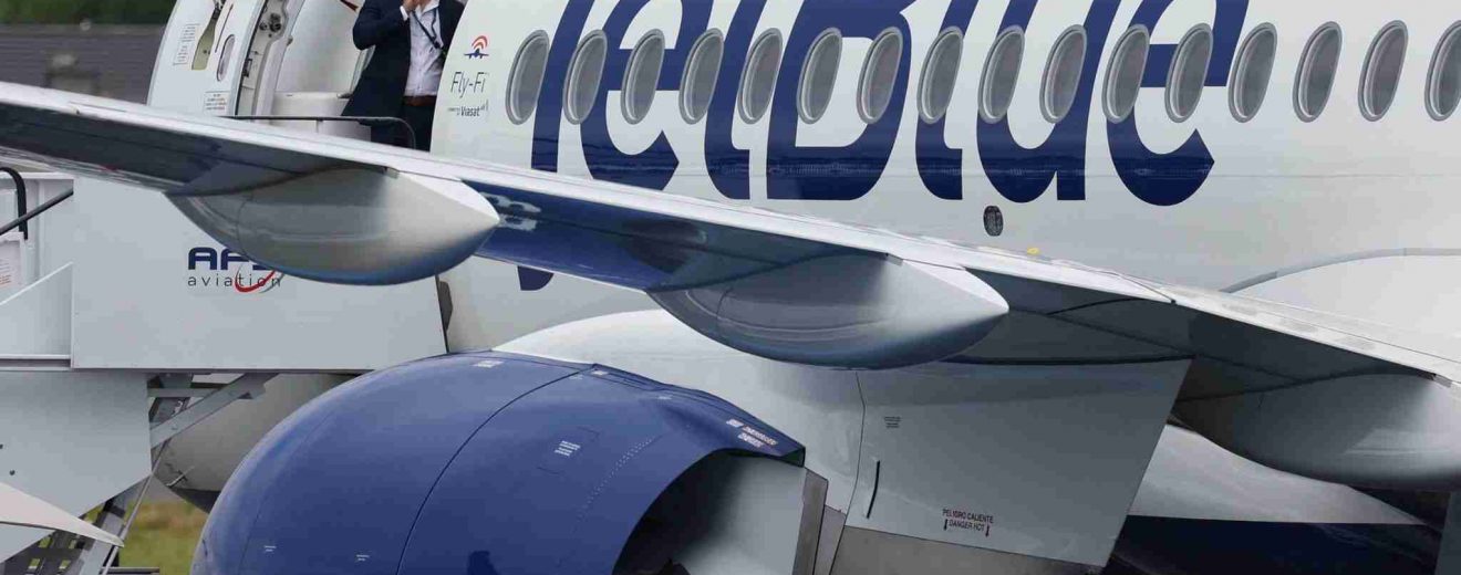 avión de JetBlue evitó colisión aérea