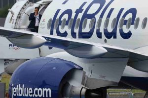 avión de JetBlue evitó colisión aérea