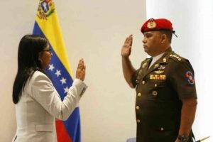 Nuevo comandante de la Guardia de Honor Presidencial