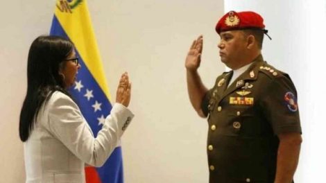 Nuevo comandante de la Guardia de Honor Presidencial