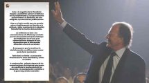 Julio Iglesias publicó mensajes de WhatsApp para desmentir acusaciones de agresión sexual mientras solicita acceso formal a la denuncia.