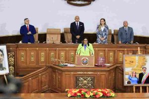 Delcy Rodríguez no descartó viajar a EE.UU.