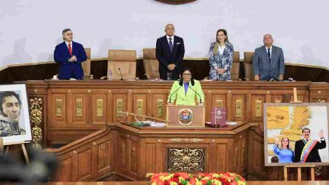 Delcy Rodríguez no descartó viajar a EE.UU.