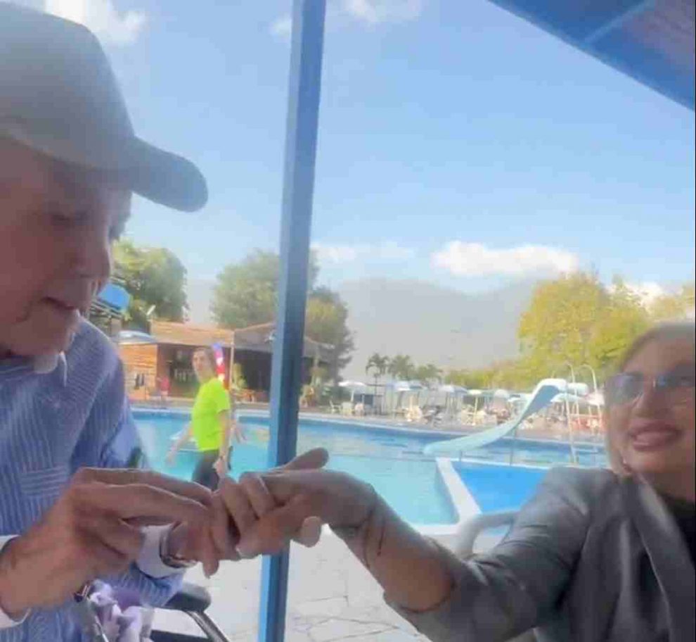 Gilberto Correa pidió matrimonio en su cumpleaños 83