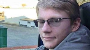 joven abatido en Mar-a-Lago