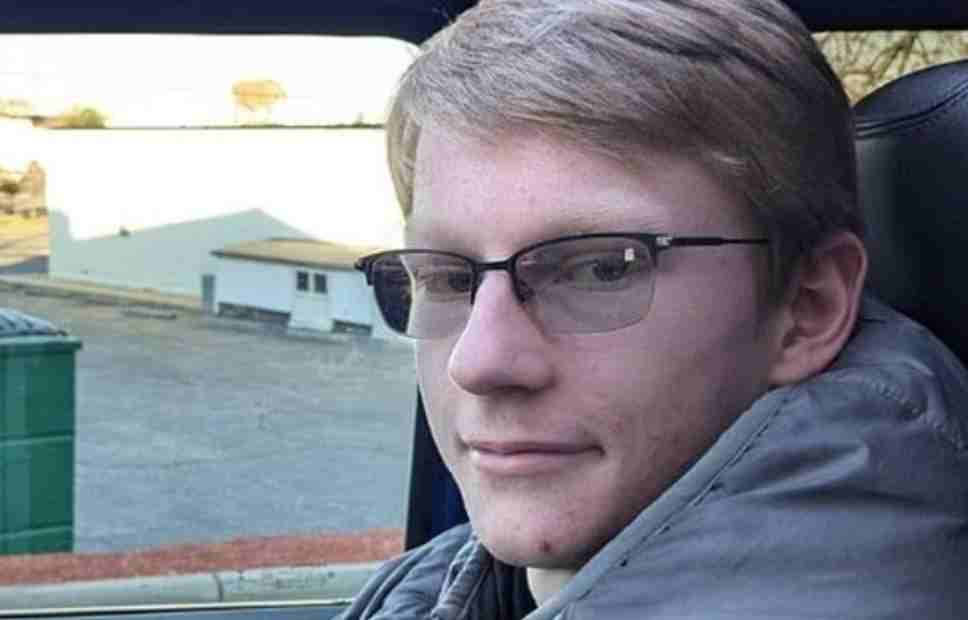 joven abatido en Mar-a-Lago