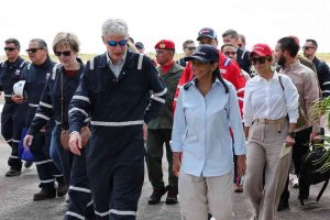 Delcy Rodríguez y Chris Wright visitaron Petro Independencia