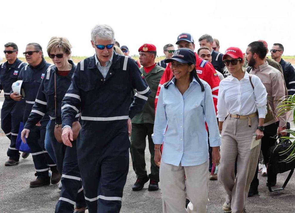 Delcy Rodríguez y Chris Wright visitaron Petro Independencia