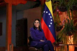 Delcy Rodríguez anuncia que ha sido invitada a EE.UU.