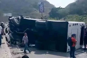 accidente en autopista Gran Mariscal de Ayacucho hacia Guarenas
