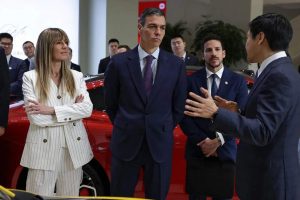 Caso Begoña Gómez entra en fase clave. El juez decide si habrá juicio en una fase clave del proceso judicial en España.