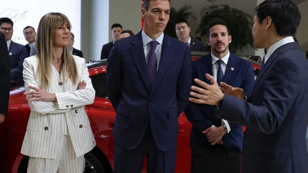 Caso Begoña Gómez entra en fase clave. El juez decide si habrá juicio en una fase clave del proceso judicial en España.