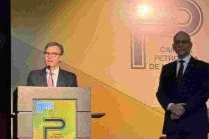 John Barrett insta a petroleras a aprovechar nueva etapa energética en Venezuela