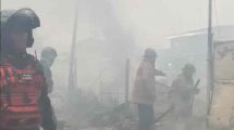 Incendio en viviendas improvisadas en Coropo, Aragua fue controlado por bomberos mientras autoridades investigan las causas del siniestro.