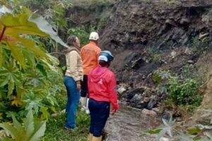 Turistas quedan aislados en Cascada del Vino estado Lara