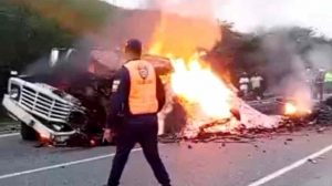 choque de camiones en Barquisimeto Carora