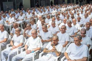 Juicio masivo contra 486 miembros de la MS-13 en El Salvador